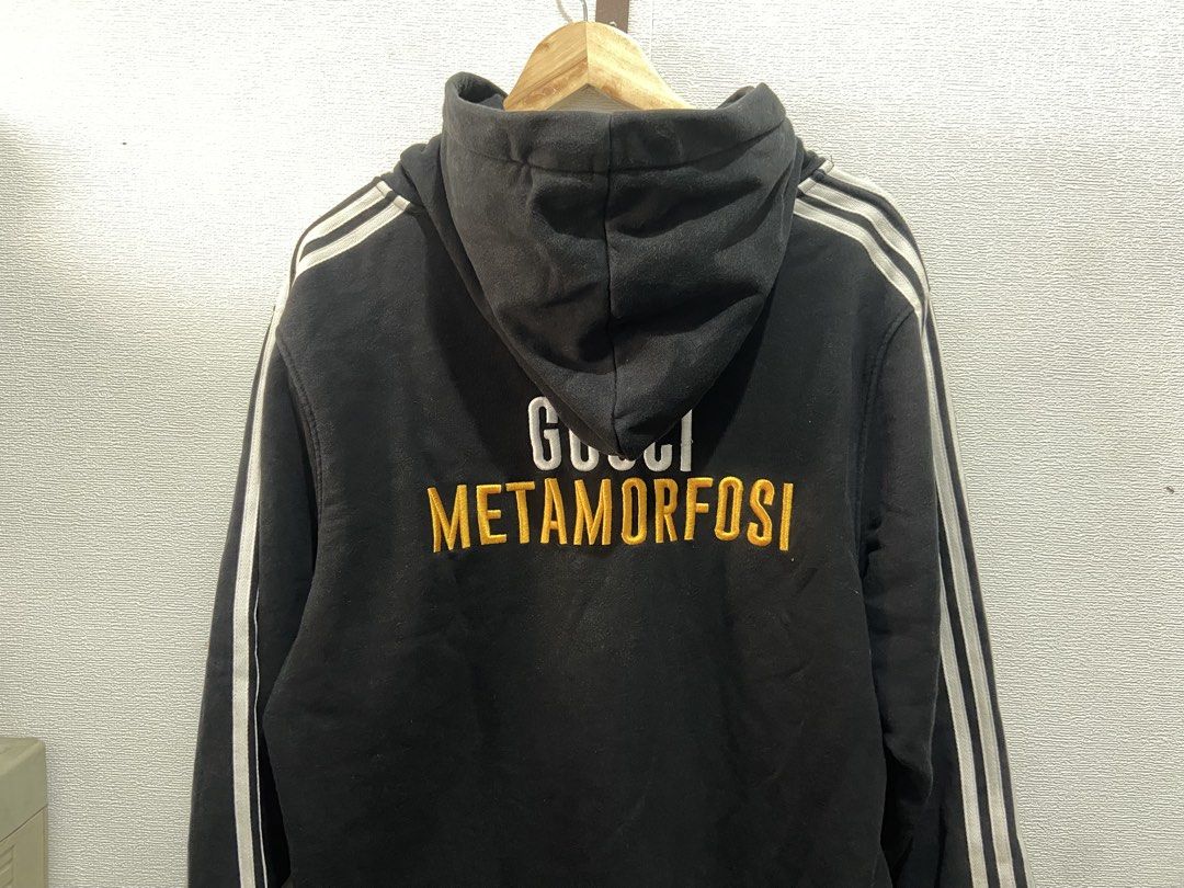Gucci heavy cotton (Category: Hoodies) located in San Jose del Monte. Submitted by badthriftzel090 (Listing ID 1467046403, Image 3). Description: No issue Excellent condition .