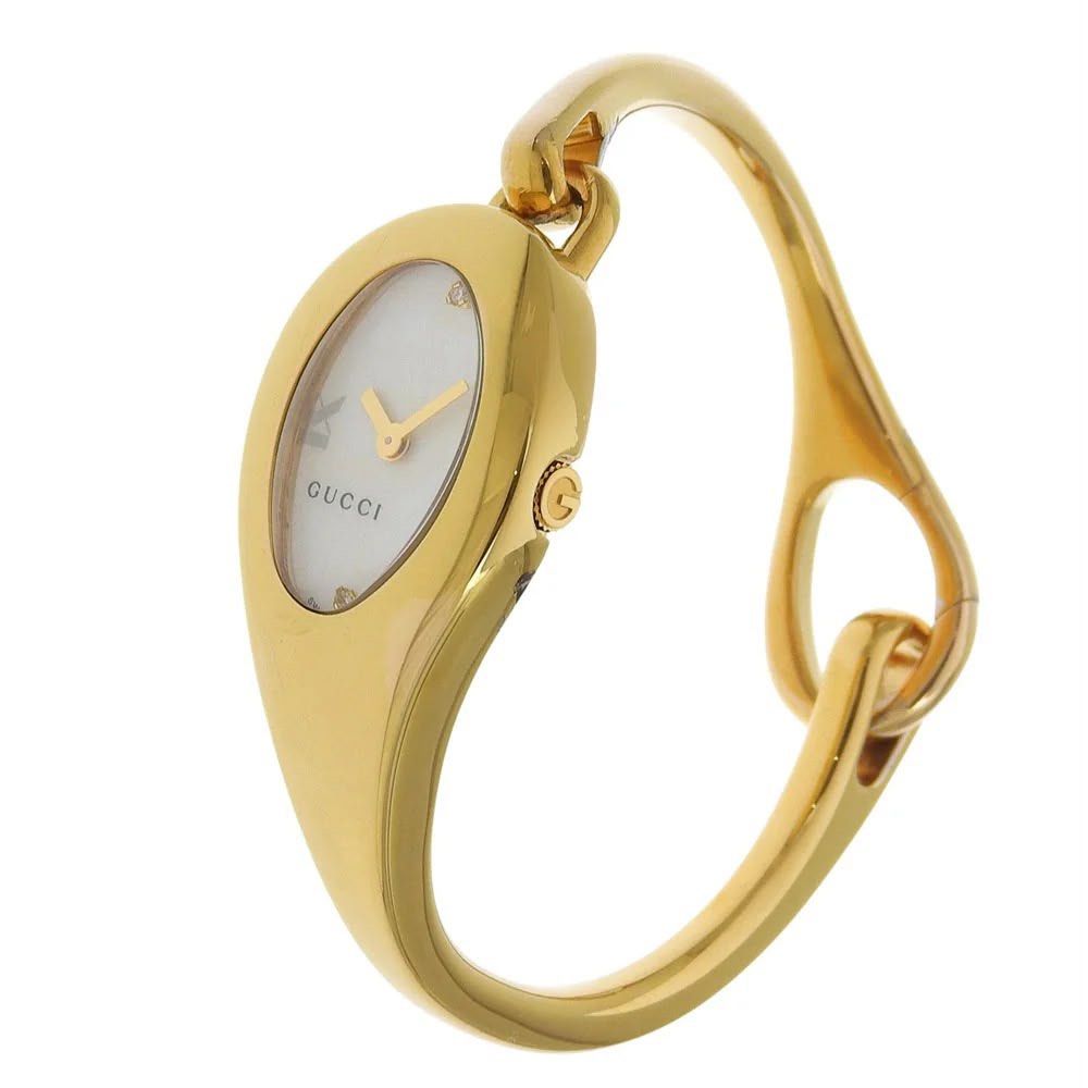 My Pre-Loved Gucci Horsebit Gold (Category: Women's Watches) located in Quezon City. Submitted by ellenaj31 (Listing ID 1467167621, Image 3). Description: My Pre Loved Gucci Watch 💛 GUCCI [Model Name] Horsebit [Model number] YA103 [Target] Ladies [Serial] 106879** [Material] Plated Gold [Weight] Approx. 40.5g [Size] Case: Approximately H42mm x W21.2mm (including lugs, excluding crown) Wrist Size: Approximately 15.5cm Case thickness: approx. 8.8m
