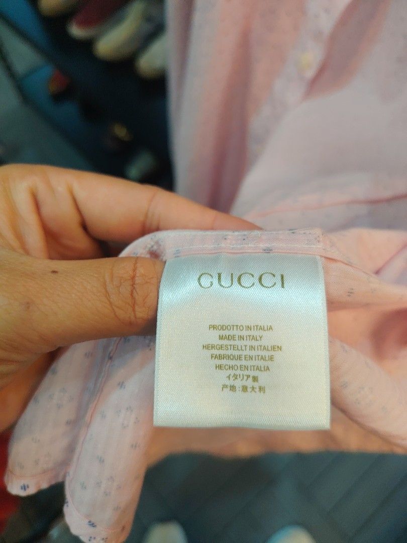 Gucci longsleeve (Category: Longsleeves) located in Manila. Submitted by xiobai (Listing ID 1467091370, Image 3). Description: like new very nice in actual.
