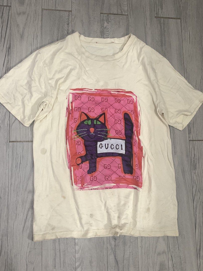 Gucci Shirt (Category: Luxury Apparel) located in Manila. Submitted by sgthriftmanila2.0 (Listing ID 1467118273, Image 1). Description: .
