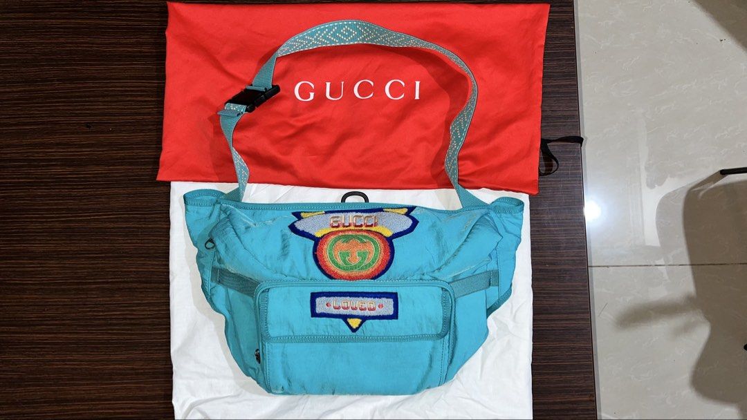 Gucci Teal Nylon 80s Logo Patch (Category: Belt bags, Clutches and Pouches) located in Baliuag. Submitted by daily_clozzy (Listing ID 1467025387, Image 1). Description: .