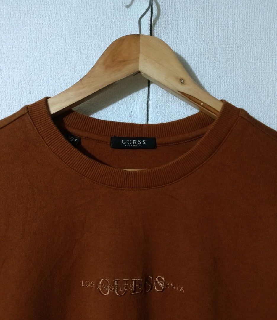 Guess (Category: Coats, Jackets and Outerwear) located in Iligan City. Submitted by jh_pr0 (Listing ID 1467094480, Image 3). Description: Gūè$$ (embroderedlogo) Good as new Dimes: 21x28 Color rate: 10/10 No issue Mine: 650+sf.