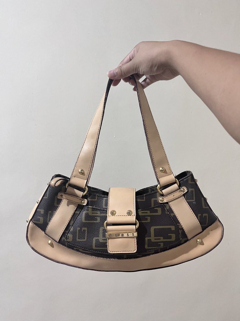 GUESS Monogram Shoulder Bag (Category: Shoulder Bags) located in General Santos City (Dadiangas). Submitted by mschic309 (Listing ID 1466996386, Image 1). Description: pm for interested! 🌸 .