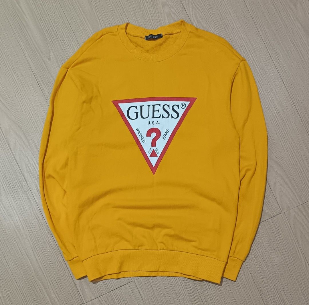 GUESS USA SWEATSHIRT WITH BACK DETAILS (Category: Coats, Jackets and Outerwear) located in Cavite. Submitted by marcuz.lifestyle (Listing ID 1467016039, Image 1). Description: WIDTH:19.5 LENGTH:27.5 FIT TO MEDIUM VERRYGOOD CONDITION NO ISSUE COLOR RATE:9.5/10 MOP:GCASH DELIVERY COURIER:JNT LOCATION:IMUS CAVITE.