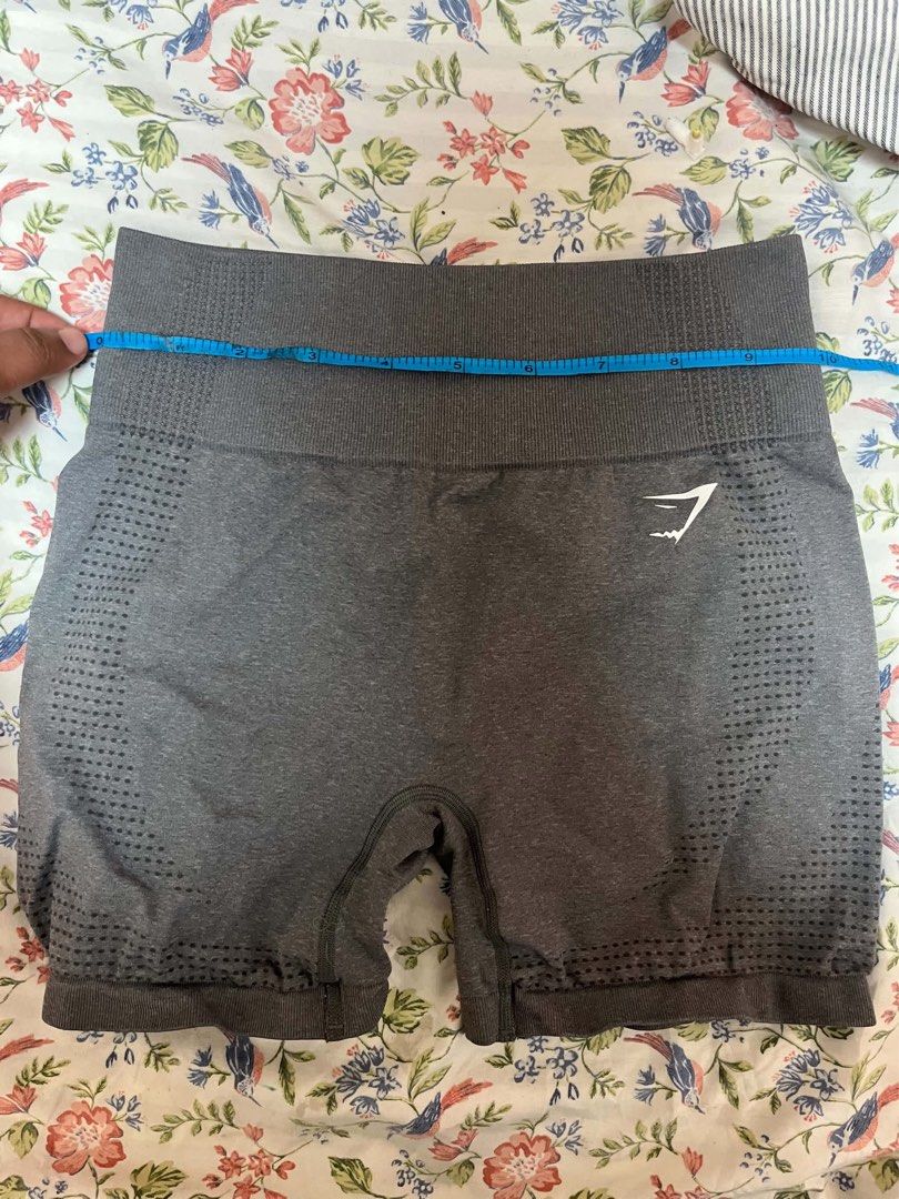 Gymshark Seamless Gym Short (Category: Activewear) located in Baliuag. Submitted by kabuddy (Listing ID 1467077860, Image 2). Description: Cut tag - Medium Swap sa xs pwede rin.