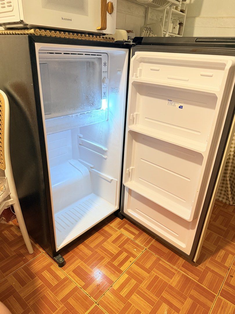 Haier Inverter Refrigerator (Category: Refrigerators and Freezers) located in General Trias. Submitted by mauwiee (Listing ID 1466975753, Image 3). Description: Rush sale‼️ Selling my Haier Refrigerator used only for 6 months. Feature: ✅Inverter - Energy Saving ✅Semi - Auto defrost system ✅Rare color and good for aesthetic Issue: May bump sa harap pero di naman nakakaeffect sa ref. RFS: Recently purchased bigger ref..