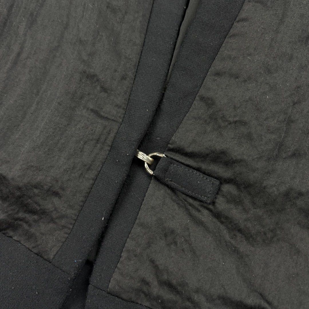 Helmut Lang - Blazer Jacket (Category: Coats, Jackets and Outerwear) located in Bacolod City. Submitted by cast.archives (Listing ID 1467114179, Image 3). Description: Helmut Lang - Blazer Jacket Size: Small to Medium Condition: Very good Flaw: Sign of used.