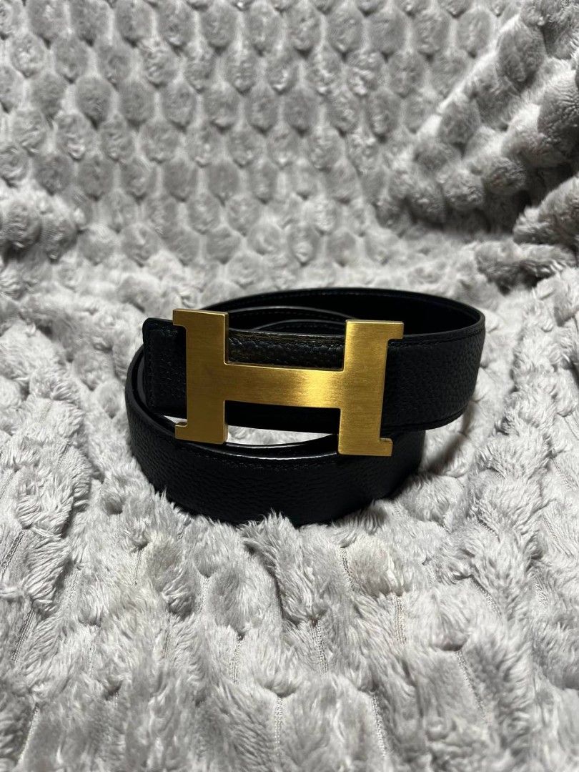 Hermes 18k buckle gold belt (Category: Belts) located in Cagayan de Oro. Submitted by smoothstyle (Listing ID 1467131302, Image 1). Description: Hermes 18k buckle gold belt Very good condition Size 33-36 issue: inside tear and marks not visible outside when worn..