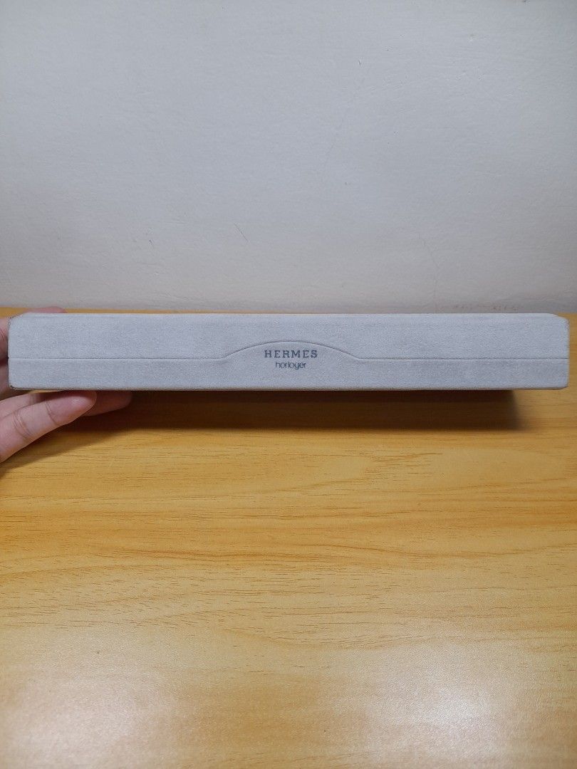 HERMES BOX CASE (Category: Luxury Accessories) located in Bulacan. Submitted by nansantiago (Listing ID 1467087400, Image 3). Description: HERMES BOX CASE 🏷️ ₱450‼️ 📍 Location: Plaridel, Bulacan 💸 Mode of Payments: Gcash / BPI 📦 Pick-up / Ship 🚚 Couriers : Flash Express / SPX / Lalamove.