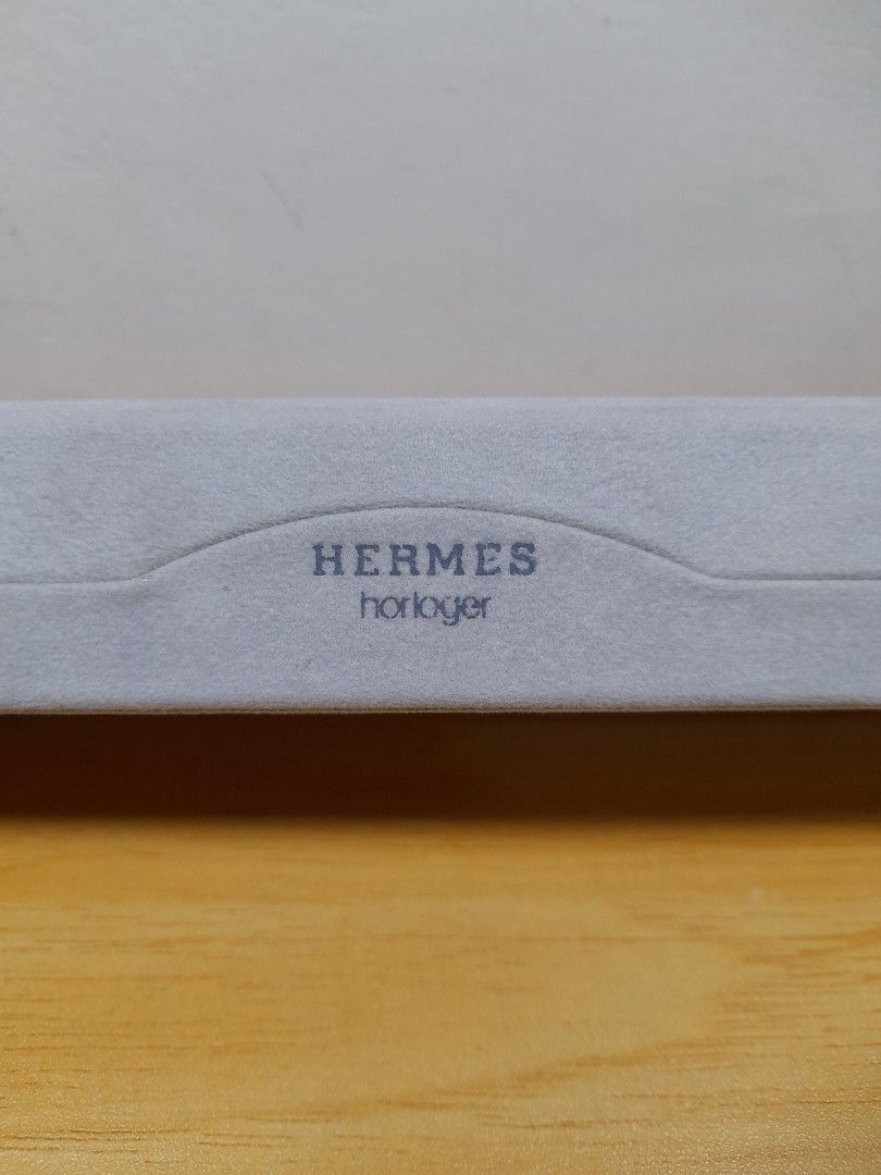 HERMES BOX CASE (Category: Luxury Accessories) located in Bulacan. Submitted by nansantiago (Listing ID 1467087400, Image 2). Description: HERMES BOX CASE 🏷️ ₱450‼️ 📍 Location: Plaridel, Bulacan 💸 Mode of Payments: Gcash / BPI 📦 Pick-up / Ship 🚚 Couriers : Flash Express / SPX / Lalamove.
