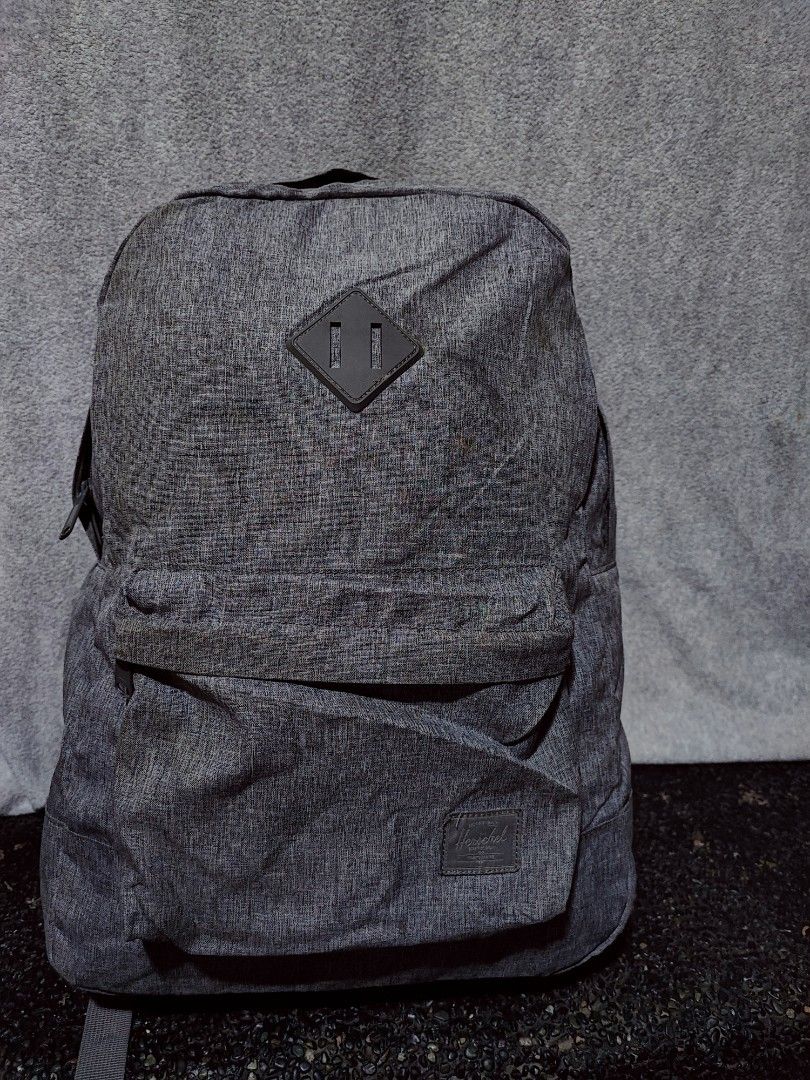 Herschel Supply Co. Grey Backpack (Category: Backpacks) located in Baguio. Submitted by jayrgijc52758 (Listing ID 1466977959, Image 1). Description: Herschel Herritage mid-volume light weight backpack Madumi po, needs washing 600 nlangs.