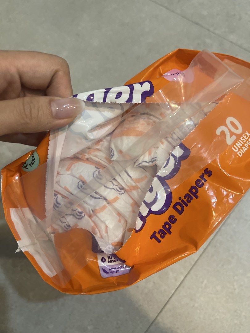 Hey Tiger Diapers - M (Category: Diapers & Baby Wipes) located in Antipolo. Submitted by chelsiesm (Listing ID 1467130808, Image 2). Description: Used a few pcs - not hiyang .