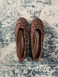 (Category: ) located in . Submitted by lovesickpreloved (Listing ID 1467006086, Image 1). Description: .