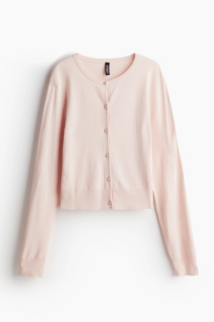 H&M Light Pink Button-Up Cardigan (Category: Coats, Jackets and Outerwear) located in Echague. Submitted by love.periii (Listing ID 1467006515, Image 1). Description: 𝐀𝐕𝐀𝐈𝐋𝐀𝐁𝐋𝐄 | Send your offer if interested. Please don’t ask obvious or clearly indicated questions—it will not be entertained. ❌ NO LOWBALLERS ❌ 8-10Y on tag fits xs NO ISSUE payment: gcash shipping via j&t.