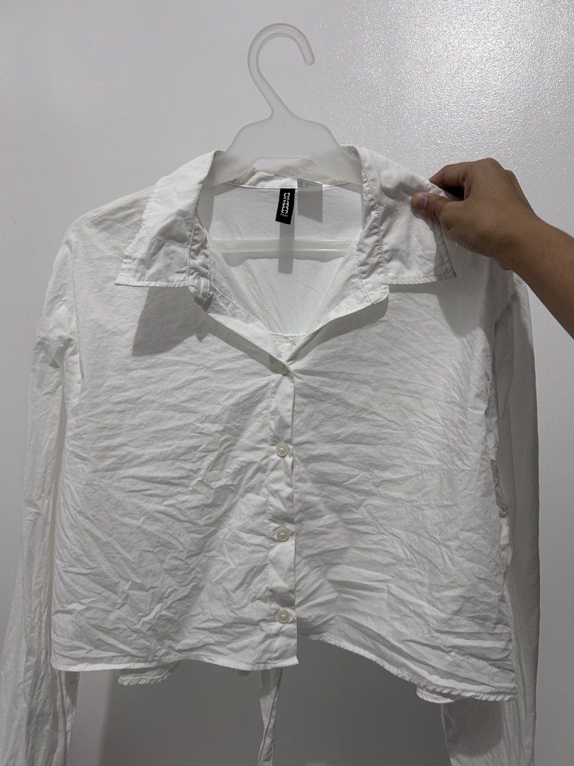 h&m long sleeve (Category: Longsleeves) located in Manila. Submitted by ally1113 (Listing ID 1467107761, Image 2). Description: I only used once for a birthday party h&m cropped long sleeve has a style at the back and you can ribbon it Size: Medium can fit to Large.