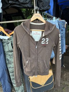 (Category: ) located in . Submitted by bordzsthrift (Listing ID 1467039049, Image 1). Description: .