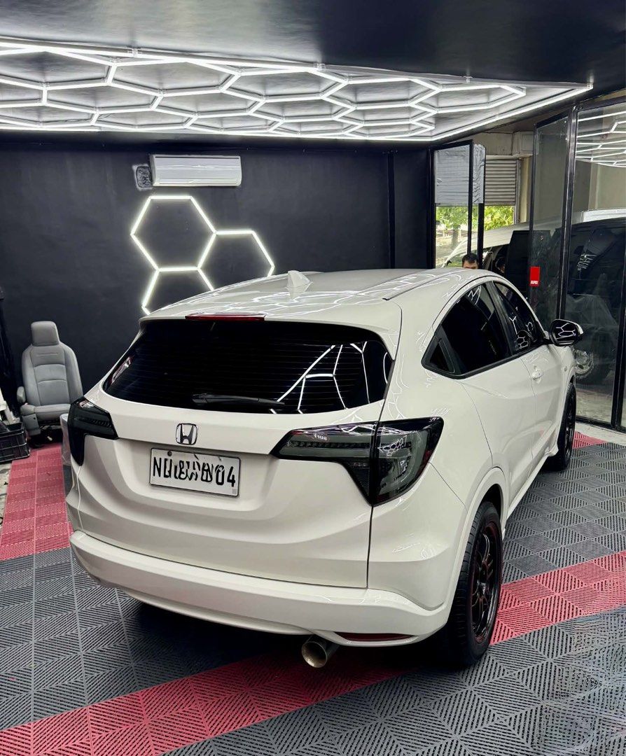 Honda HR-V 1.8 Auto (Category: Used Cars) located in Marikina City. Submitted by aikavml (Listing ID 1467019049, Image 2). Description: HRV 2015 Super alaga / family, personal car Well-maintained Change oil every 6mos New battery sept 2026 New brakepads 18s RPF1/TFS Mags VLAND Taillights Led Lights Cold aircon Thick tires NO ISSUE Ready long drive gas and go Pass sa Buy and Sell Marikina Area.