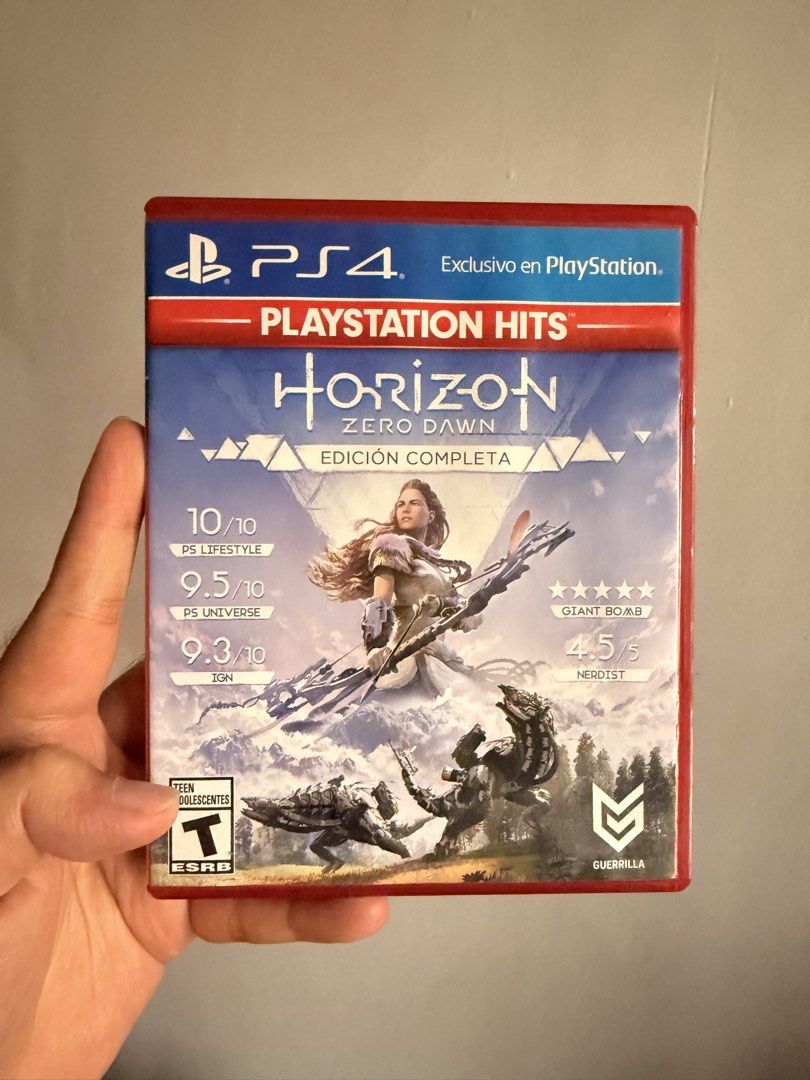 Horizon Zero Dawn Complete Edition PS4 (Category: PlayStation) located in Quezon City. Submitted by deporky (Listing ID 1467071277, Image 1). Description: - Game: Horizon Zero Dawn Complete Edition (PlayStation Hits) for PS4 - Edition details: Spanish packaging and text - Inclusions: The Frozen Wilds expansion, digital bonus items, and art book - Condition: Original case and disc are clean and scratch-free - Status: 100% tested and plays perfectl