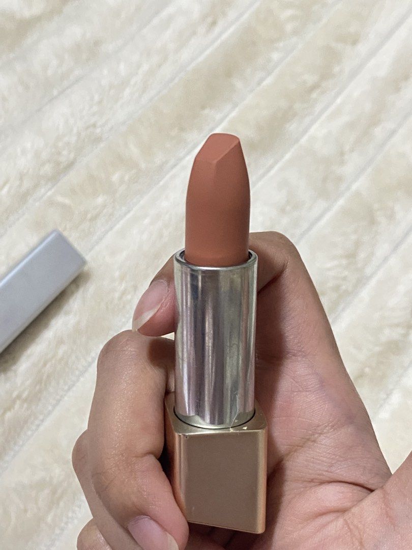 Hourglass Soft Matte Lipstick (Category: Makeup) located in Manila. Submitted by v_thrifts (Listing ID 1467020560, Image 2). Description: HOURGLASS SOFT MATTE LIPSTICK - Shade: Magnolia (Pink Beige) - Finish: Smooth matte texture - No box RFS: don’t like matte lipstick - slightly negotiable for sure buyer.