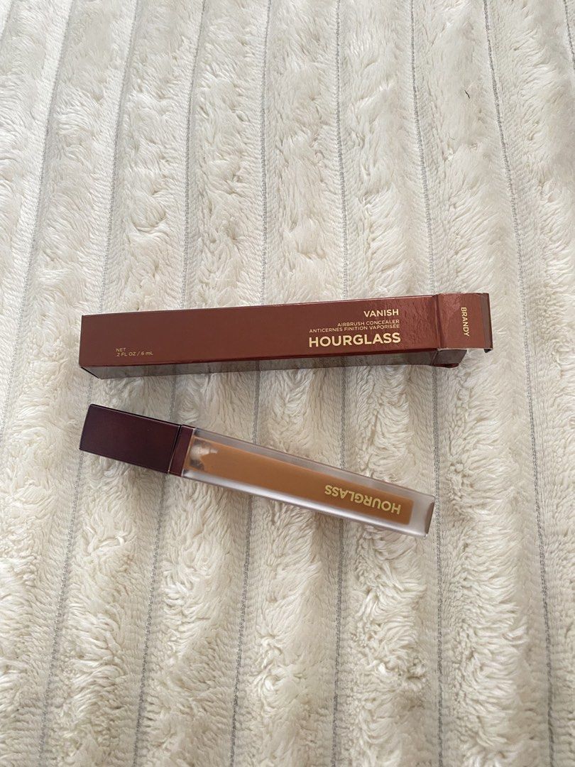 Hourglass Vanish Airbrush Concealer Brandy (Category: Makeup) located in Manila. Submitted by v_thrifts (Listing ID 1467019848, Image 1). Description: HOURGLASS VANISH AIRBRUSH CONCEALER - Shade: Brandy - Coverage: Full coverage with a long-wearing formula - With box RFS: not my shade - slightly negotiable for sure buyer.