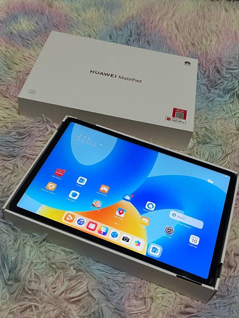 Huawei Matepad 11.5 (2023 version) 128gb - COMPELETE SET (Category: Android) located in Dasmarinas. Submitted by royal.karlene (Listing ID 1466988479, Image 2). Description: Selling my personal used tablet ‼️Perfect for students, online classes, note-taking, and everyday use! 🫶 SPECIFICATIONS: • 11.5-inch IPS LCD Display • 6GB RAM • 128GB Internal Storage • 13MP Rear Camera • 8MP Front Camera • 7,700mAh Battery 📌 CONDITION: • Well-used but not 