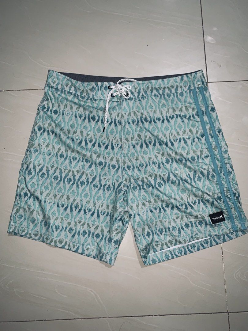 Hurley Men's Phantom Tailgate 18" Board Shorts (Category: Swim Trunks & Board Shorts) located in Dalaguete. Submitted by offrack.ph (Listing ID 1466993913, Image 1). Description: ❗️❗️FREE SHIPPING❗️❗️.