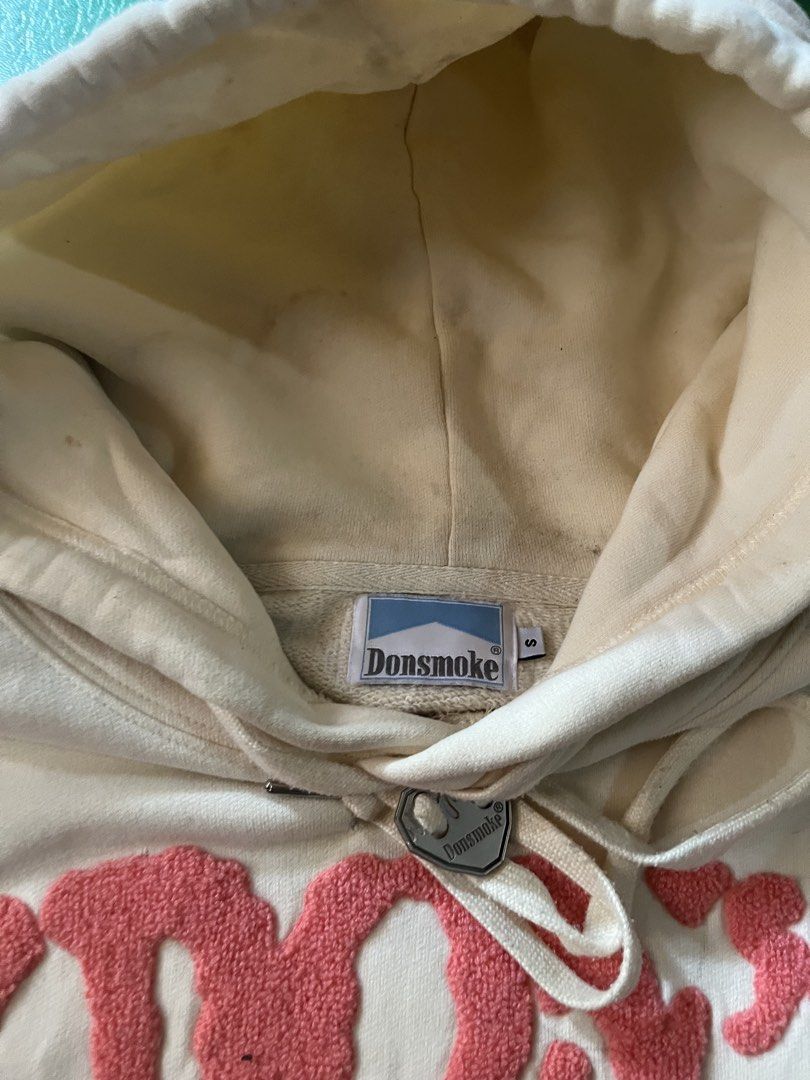 I dont smoke Hoodie (Category: Coats, Jackets and Outerwear) located in Batangas. Submitted by vincebaquiran (Listing ID 1467107435, Image 2). Description: Idont smoke hoodie best fit semi large.