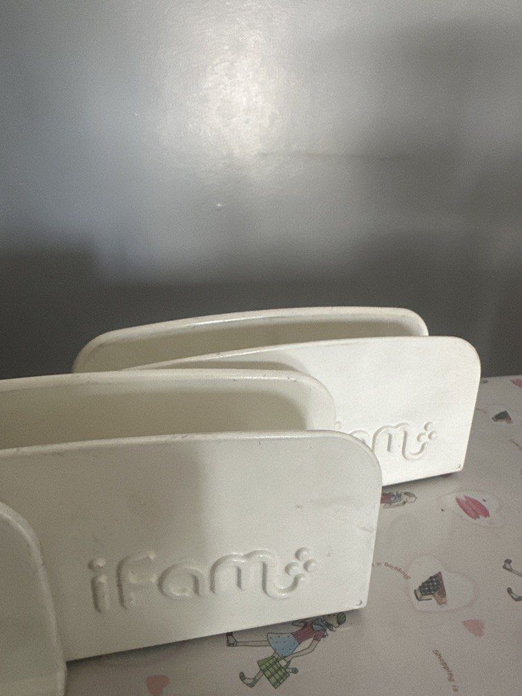 iFam Safety Holders (Category: Other Kids Furniture) located in Quezon City. Submitted by ronb25 (Listing ID 1466987564, Image 2). Description: .
