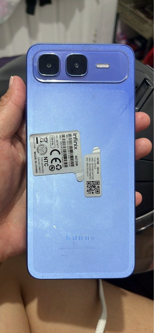 Infinix Smart 10 Plus (Category: Android Others) located in Bayawan. Submitted by airahmay1012 (Listing ID 1466985084, Image 2). Description: - Brand/Model: Infinix Smart 10 Plus - Color: Iris Blue - Storage Capacity: 128GB - Condition: Pre-owned, well-maintained - Meetup Location: Bayawan City Plaza - Can do delivery via Jrs or Lbc Issue : Ganyan yung screen niya pero 1 month pato sa akin . .