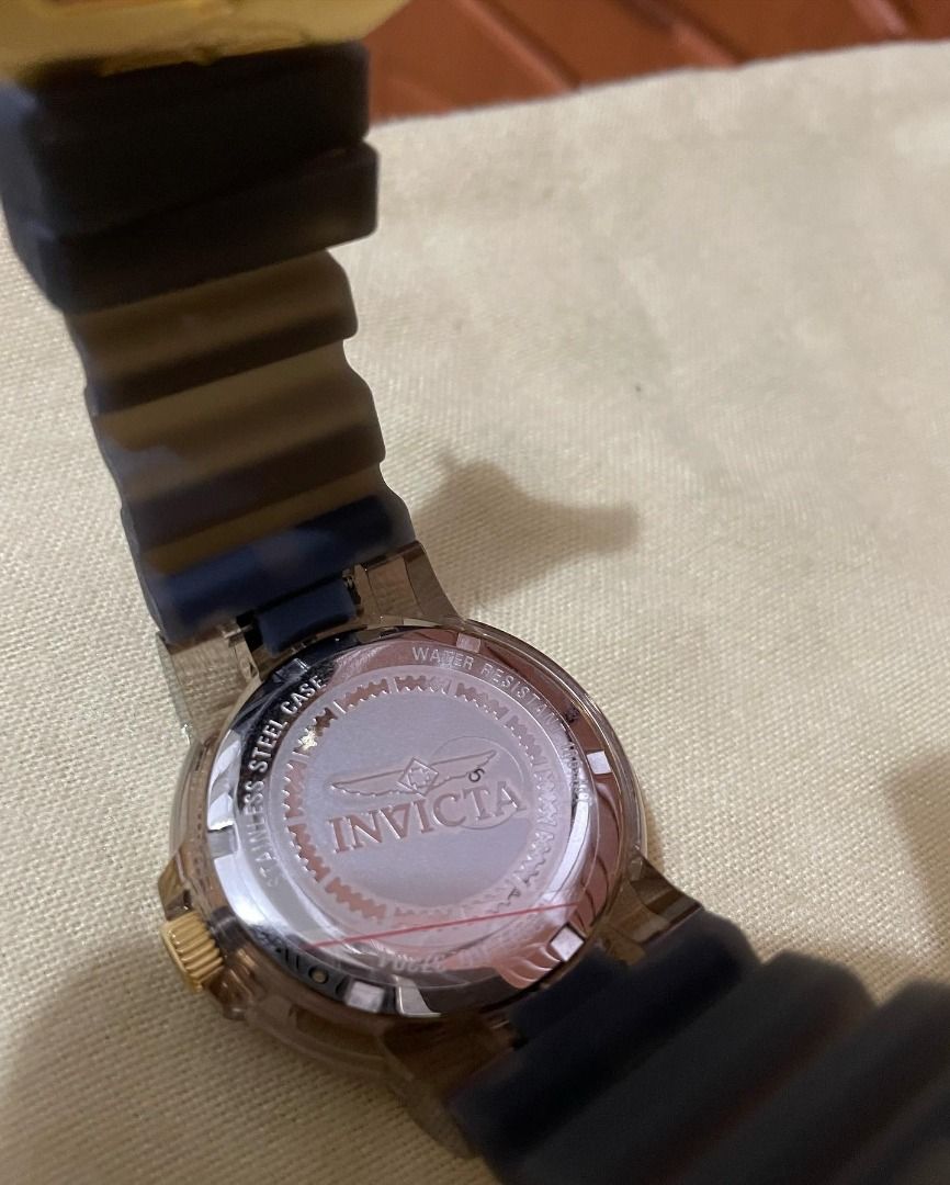 Invicta Pro Diver Women's Watch (Category: Women's Watches) located in Quezon City. Submitted by beckyshop2024 (Listing ID 1467151749, Image 3). Description: - Brand new - Original from US - Made in Switzerland - Model 37304, 40mm, Silicone/Black Band - 100m Water resistant.