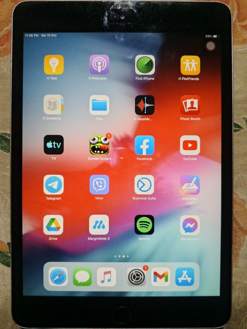 iPad Mini 3 64GB - 2k only (Category: iPad) located in Carmona. Submitted by vailenejayne-68815 (Listing ID 1467142034, Image 2). Description: For Sale: iPad Mini 3 64GB - 2K - Magbasa muna – * Good condition, all working, makunat pa batts Issue: * Mababang iOS Version (iOS 12.5.5) * Nakalimutan po yung icloud password, di na po ma-sign out, ayaw din mag-go through sa forgot password para ma-reset, pwede mag install gamit apple id ni buyer sa app