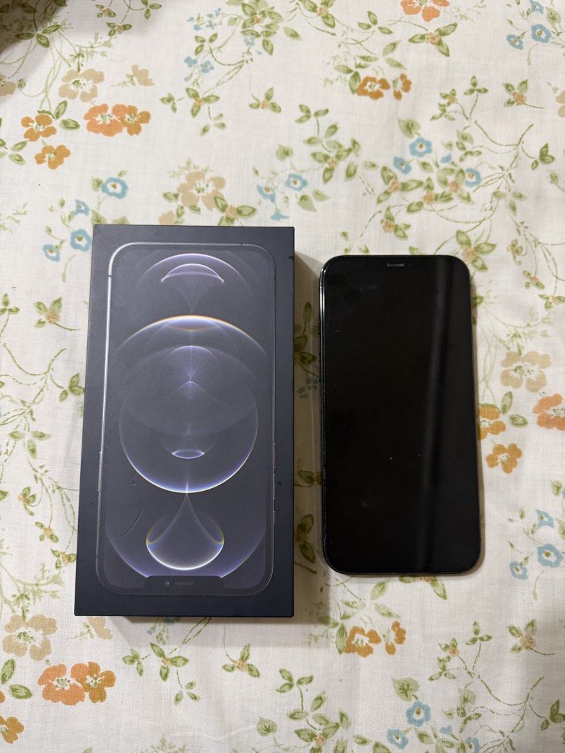 Iphone 12 Pro Max (Category: iPhone 12 Series) located in Bulacan. Submitted by richelleregala (Listing ID 1467103153, Image 2). Description: RFS: Hindi na nagagamit. 80% Battery Health 128 GB Makinis pa!!! .