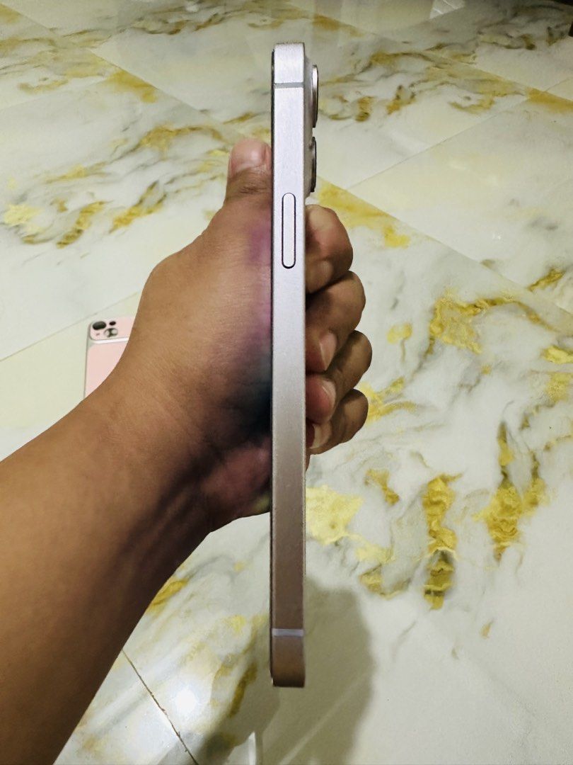 iPhone 14 plus 128gb (Category: iPhone 14 Series) located in Manila. Submitted by jfondales07 (Listing ID 1467093709, Image 3). Description: iPhone 14 plus 128gb Truetone working Face id working 89 battery life original battery All parts still original No issue 25k swapping price Open for swap to lower unit + cash Or laptop .