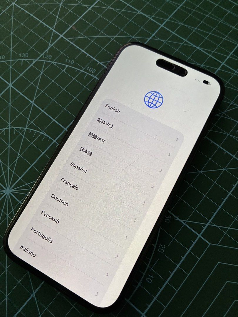 iPhone 15 128gb (Category: iPhone 15 Series) located in Pasig City. Submitted by cleverocean_564e55 (Listing ID 1466987421, Image 3). Description: iPhone 15 128gb for sale. Minor cosmetic scratch at the bottom. Used but not abused..