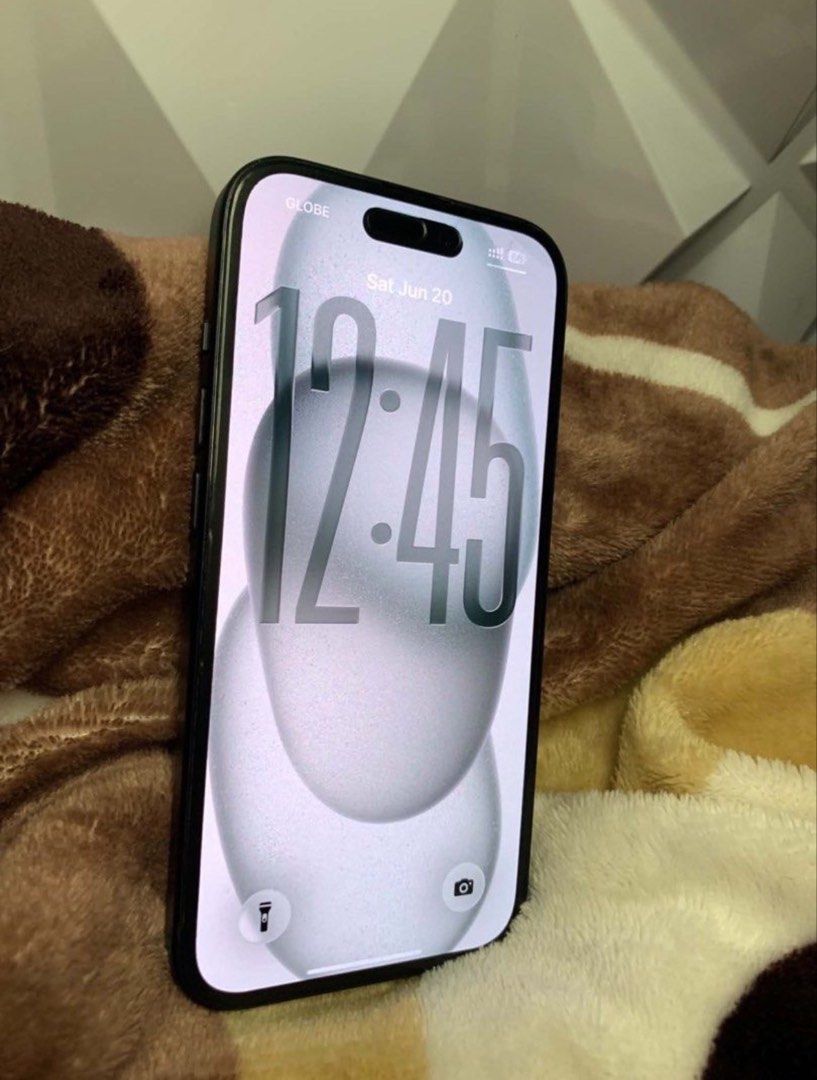 IPHONE 15 128gb (BLACK) (Category: iPhone 15 Series) located in Manila. Submitted by thatguy.bj (Listing ID 1467158246, Image 1). Description: 📍Personal Phone iPhone 15 “black” 128gb 📍°Details • ios version 26.1 [liquid Glass] • Factory Unlocked (Any sim) • Face ID working • True Tone working • Battery health: 86% (makunat) • Camera minimal paint chip (normal usage) • Body frame: 9.5/10 📍No issue po’ gagamitin nalang. Unit Only (Free used cord