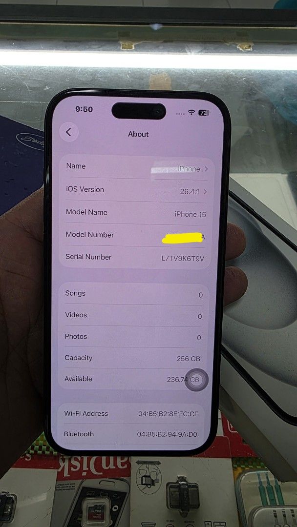 IPHONE 15 (Category: iPhone 15 Series) located in Marikina City. Submitted by jhakerr22 (Listing ID 1467010582, Image 1). Description: iPhone 15 - 256GB– Titanium Black Presyo: ₱33,500 (Slightly negotiable) Quick Specs: • Screen: 6.1-inch Super Retina XDR OLED (Super linaw!) • Camera: 48MP Main Camera (Pang-malakasang pilikula at portrait) • Features: Dynamic Island USB-C Port na rin! • Processor: A16 Bionic chip (Sobra bilis, goods sa gaming) Co