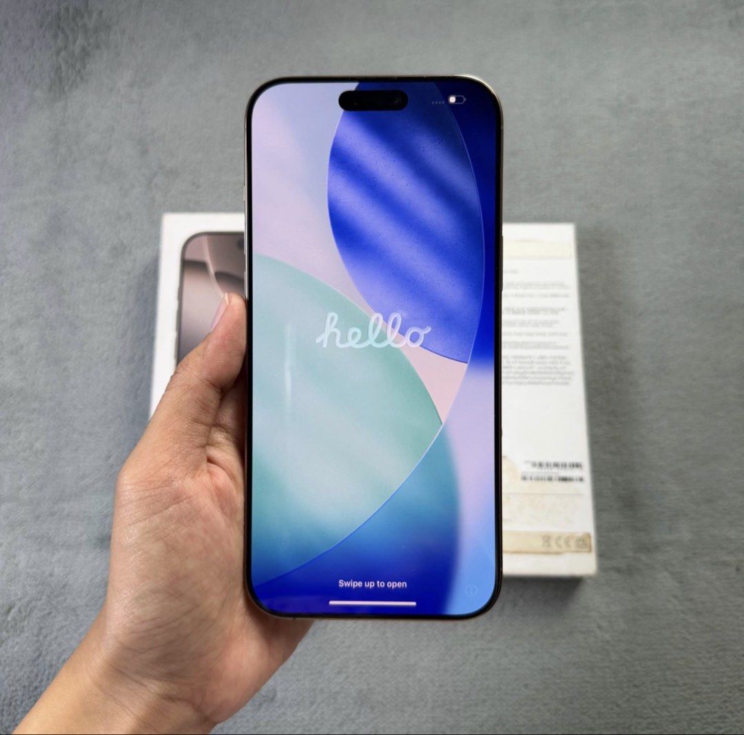 IPHONE 16 PRO MAX 256GB FACTORY UNLOCK (Category: iPhone 16 Series) located in Mexico. Submitted by mallarinathalie (Listing ID 1467052432, Image 1). Description: Iphone 16 pro max 256gb factory unlock 88% battery health lady owned no issue kahit gasgas all buttons are working properly face id ✅ true tone ✅ orig cord and box ✅ free cases .