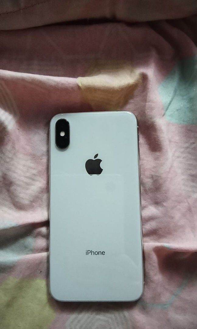iPhone X - 4500 (Category: iPhone X Series) located in Muntinlupa City. Submitted by clst12 (Listing ID 1467033332, Image 1). Description: no issue. working all! truetone working face id working no sim restrictions.