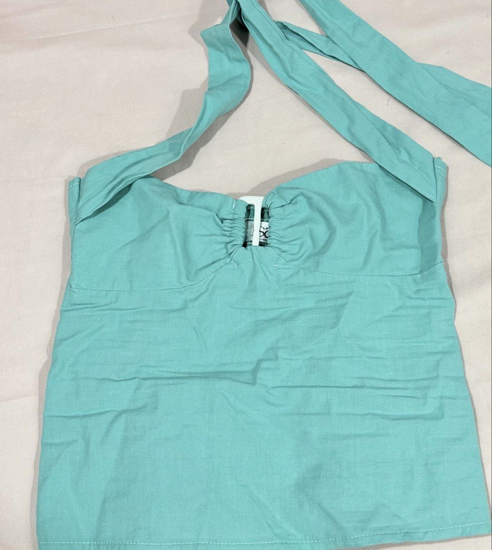 Isa the Label Elena top in teal (Category: Others Tops) located in Pasig City. Submitted by fawnbelle (Listing ID 1467075472, Image 1). Description: xs-s rfs: too small for my bust ><.