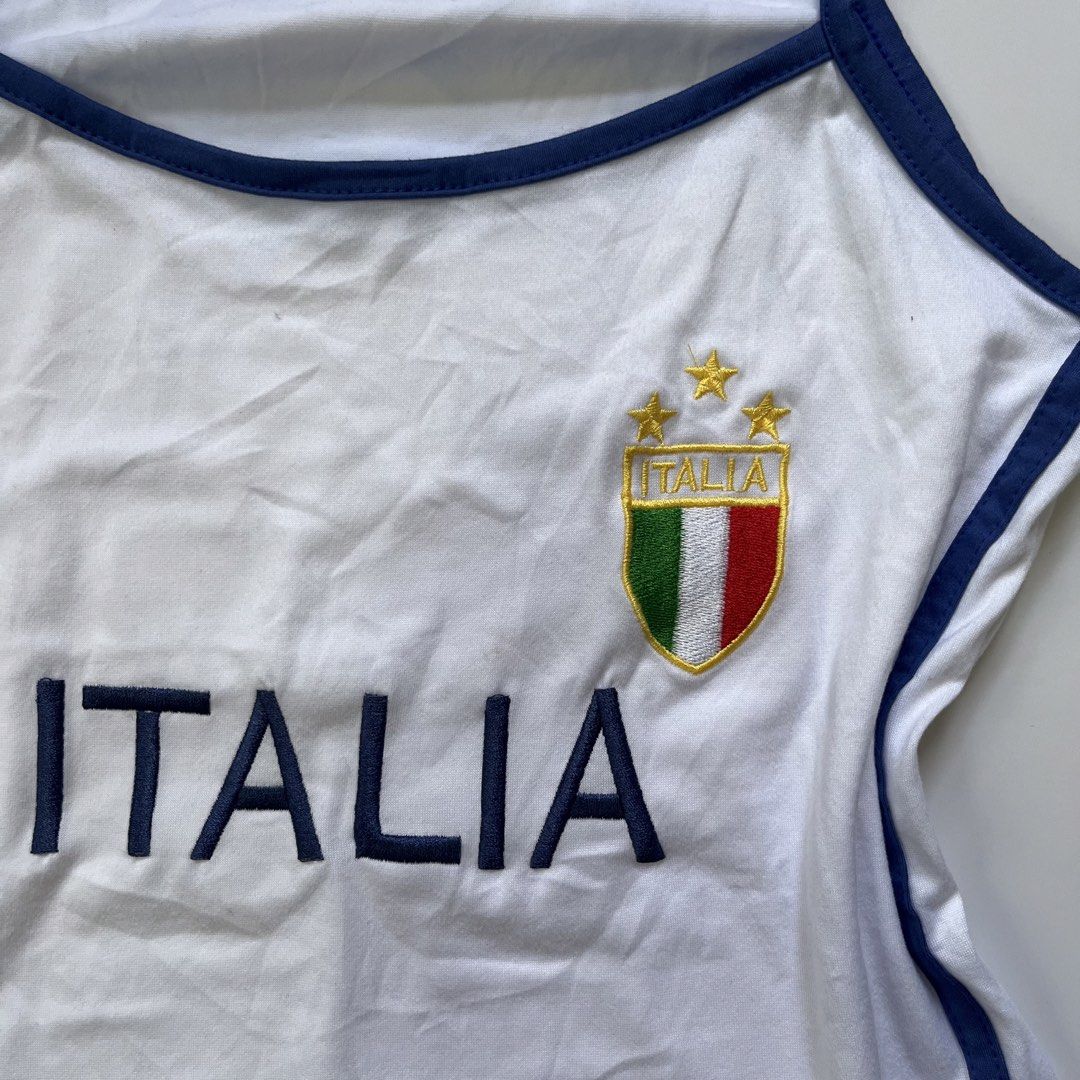 Italia tank top y2k sando (Category: Shirts) located in Guagua. Submitted by aikaaag (Listing ID 1467121526, Image 3). Description: dm for more deets!🫶.