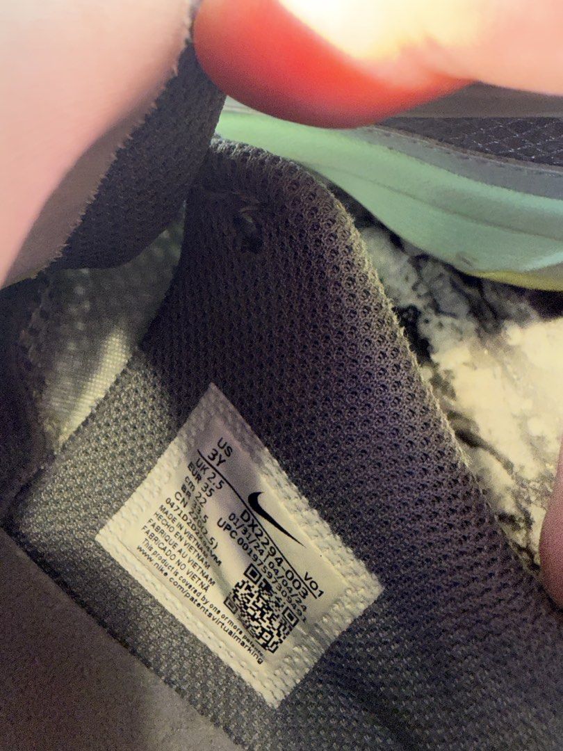 ja morant shoes (Category: Shoe inserts & accessories) located in Candelaria. Submitted by hawardjimm (Listing ID 1467001515, Image 3). Description: like new ja morant shoes used few times 1300 only 3y.