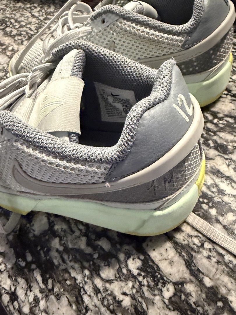 ja morant shoes (Category: Shoe inserts & accessories) located in Candelaria. Submitted by hawardjimm (Listing ID 1467001515, Image 2). Description: like new ja morant shoes used few times 1300 only 3y.