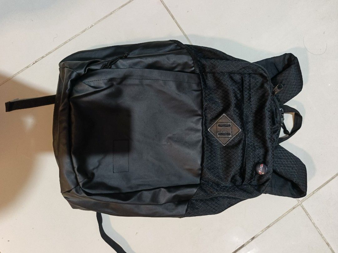 Jansport (authentic) (Category: Backpacks) located in Davao. Submitted by romelyap (Listing ID 1467031080, Image 1). Description: .