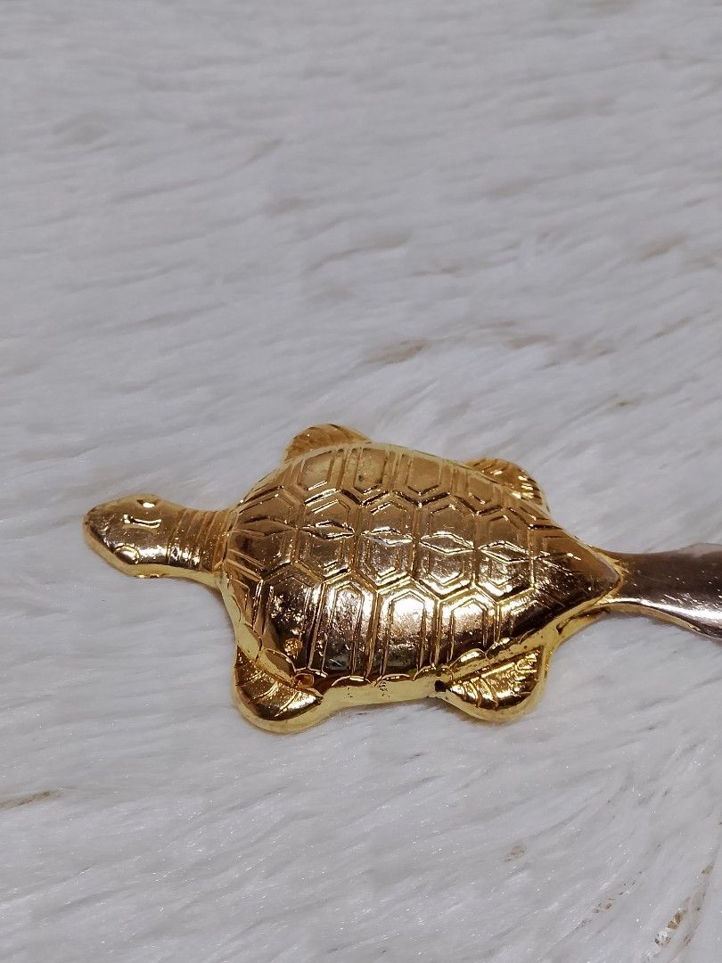 Japan made Paper knife (Category: Looking For) located in Manila. Submitted by jym008 (Listing ID 1467088579, Image 3). Description: vintage Japan made paper knife mabigat yung turtle 450+sf loc: manila.