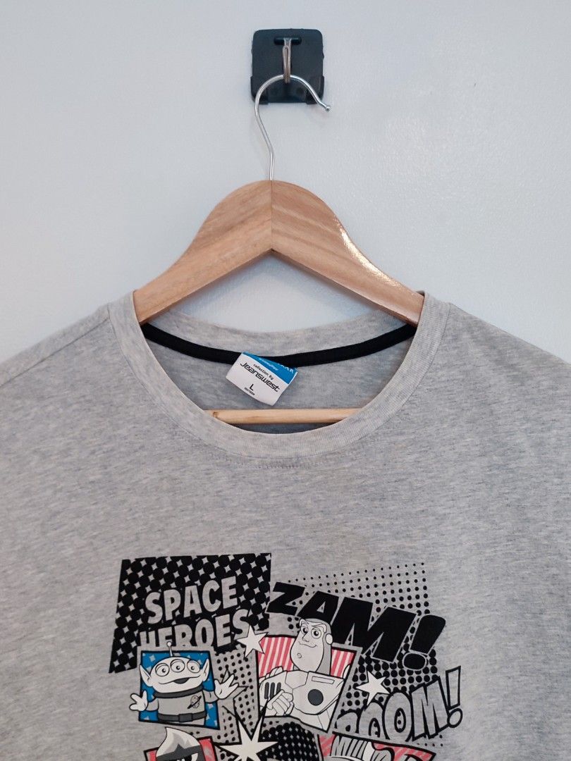Jeanswest x Disney Pixar Tee (Category: Tshirts & Polo Shirts ) located in Ibajay. Submitted by trendholicrepublique (Listing ID 1466975632, Image 2). Description: Jeanswest x Disney Pixar Tee 159 Php Color Rate 9.8/10 Large On Tag (women's) Very Good to Excellent Condition.