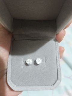 (Category: ) located in . Submitted by shopbyey (Listing ID 1467001810, Image 1). Description: .