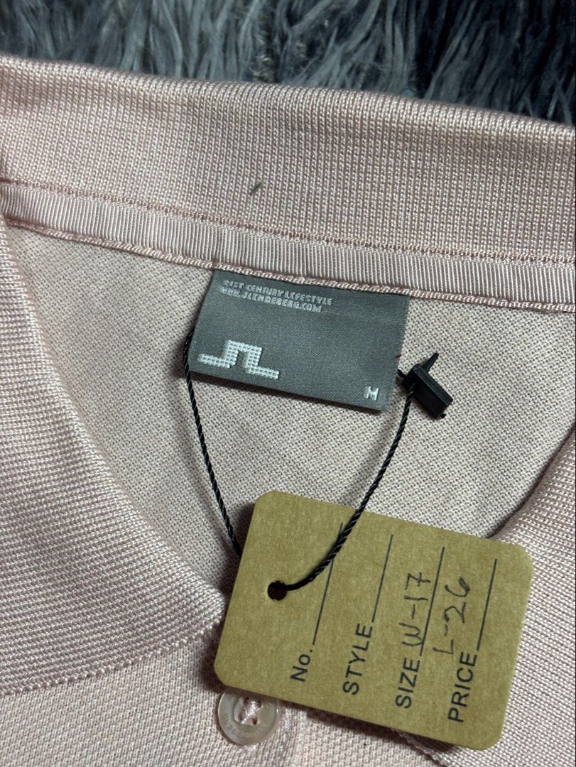 j.lindeberg (Category: Activewear) located in Legazpi City. Submitted by thesource052 (Listing ID 1467165070, Image 3). Description: J.Lindeberg Poloshirt Like new condition No issue Medium on Tag Width:17-18” Length: 26” Legit .