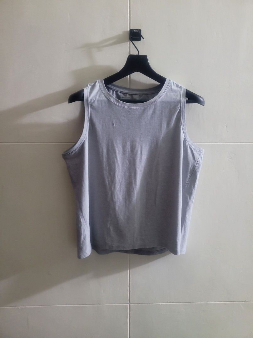 Jockey Sleeveless (Category: Activewear) located in Los Banos. Submitted by lopecruz (Listing ID 1467089703, Image 1). Description: armpit: 19" length: 22" like new, no flaws M-L.