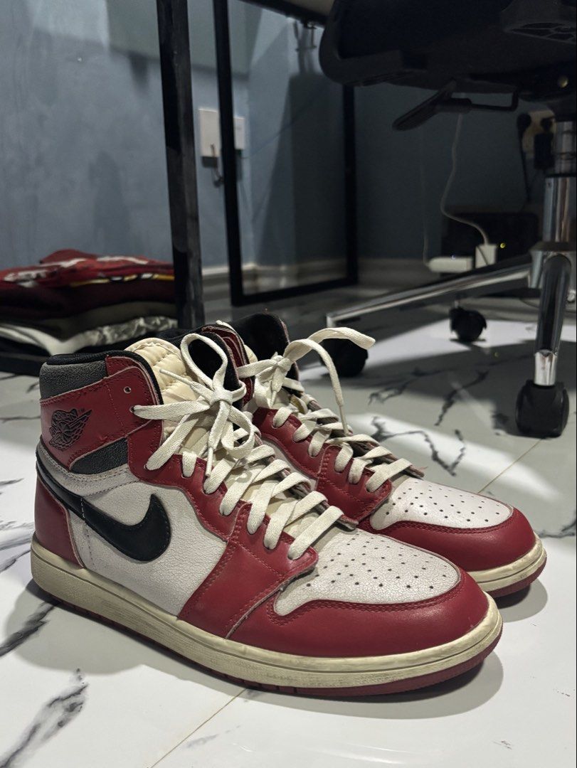 Jordan 1 Lost & Founds (Off) (Category: Sneakers) located in Laoag. Submitted by sean_v1dal (Listing ID 1467131667, Image 2). Description: Price can be negotiated. Size: US 9.5 Men's Issues: Sole heel drag (As shown in slide 5 & 6) RFS: No longer using.