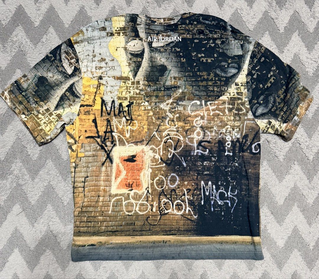 Jordan - Air Jordan 85 Graphic Tee (Category: Tshirts & Polo Shirts ) located in Cavite. Submitted by commoncourtesy (Listing ID 1467104557, Image 2). Description: 2xl Authentic .